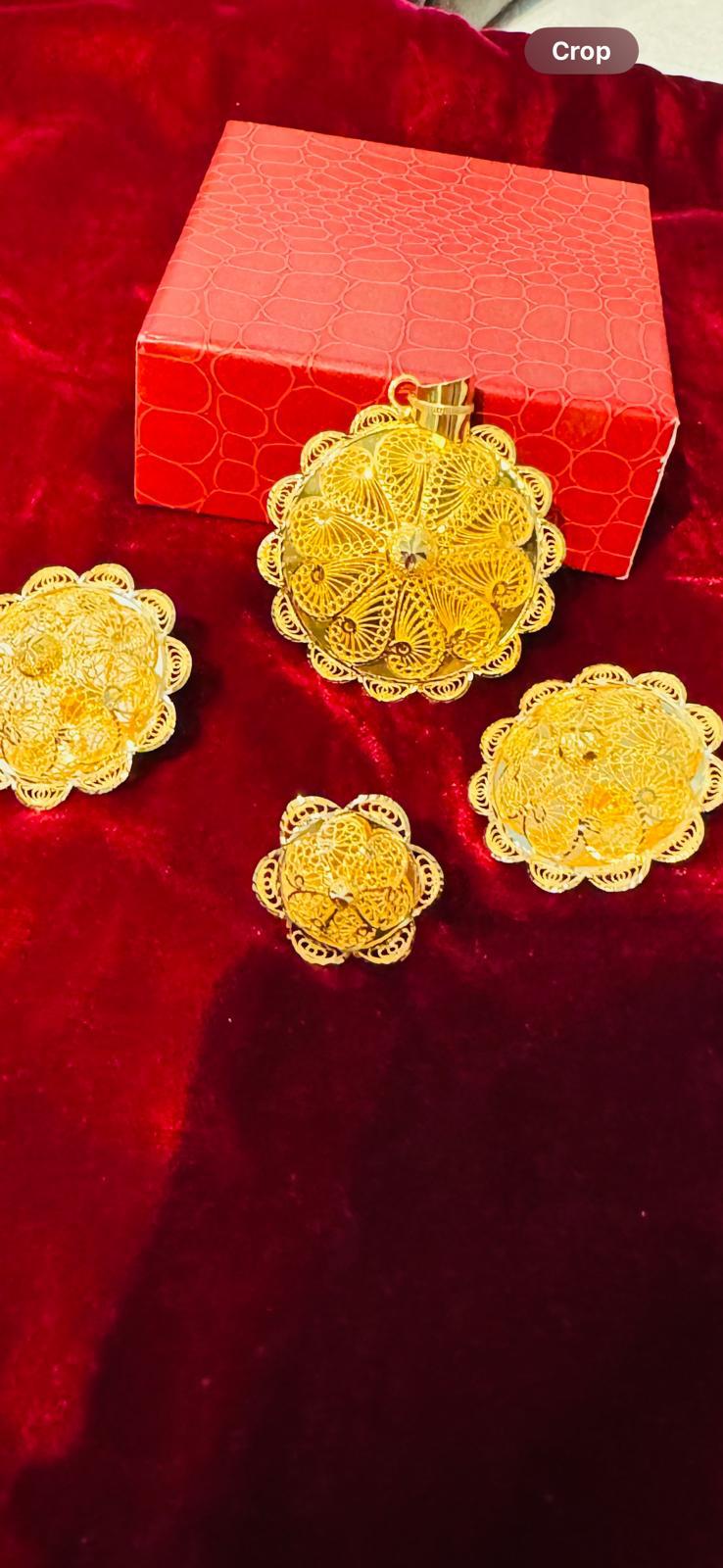 Jewelries