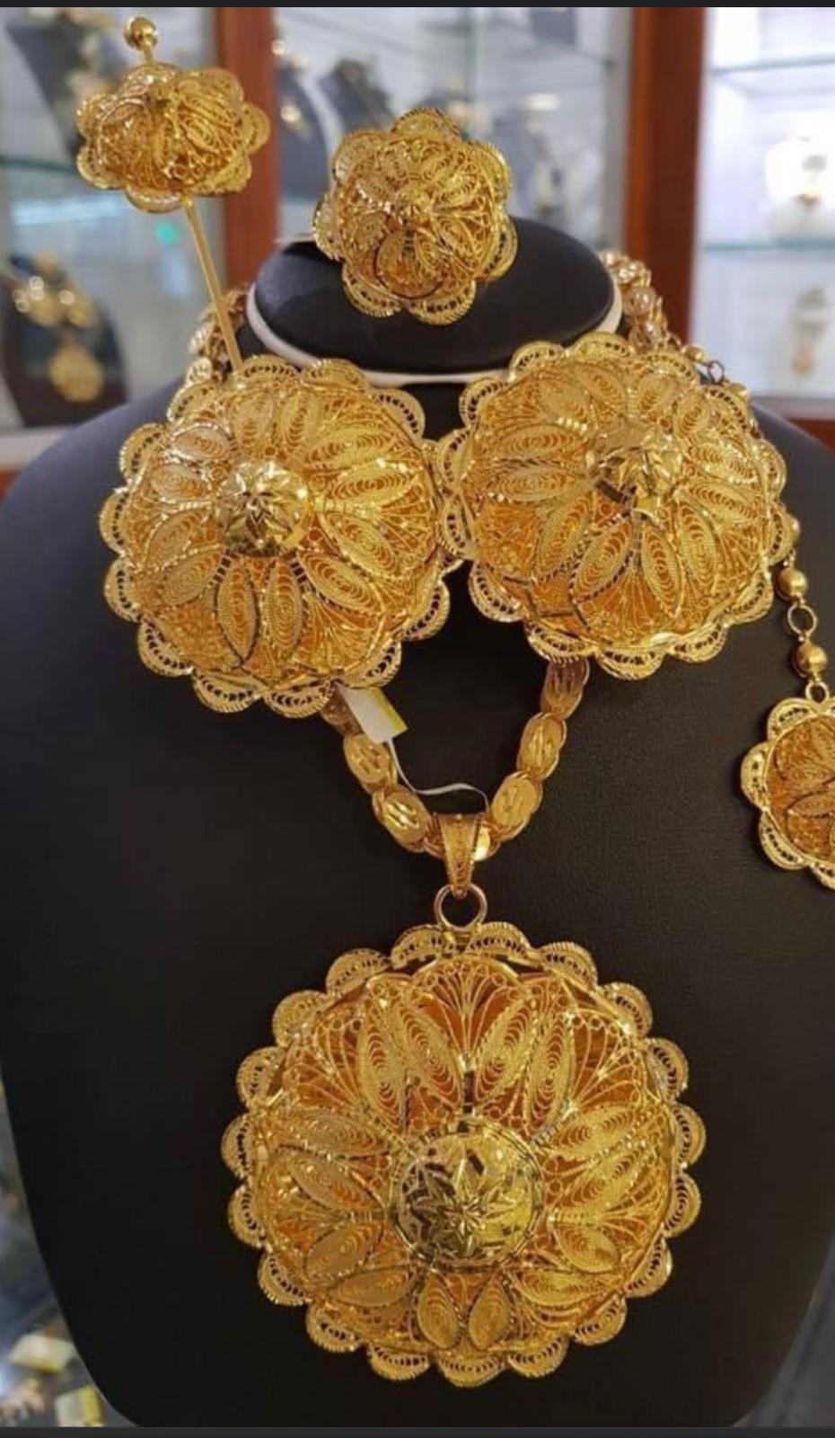 Jewelries